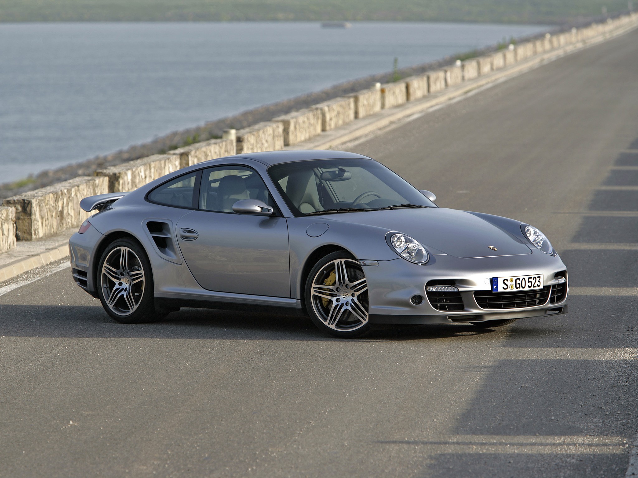 Porsche 911 Turbo photo 34