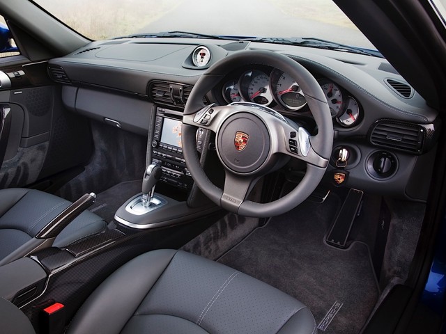 Porsche 911 Turbo photo 32