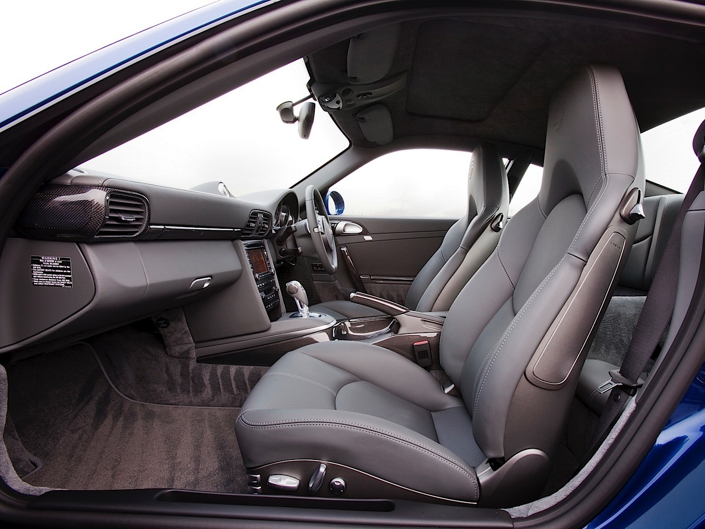 Porsche 911 Turbo photo 33