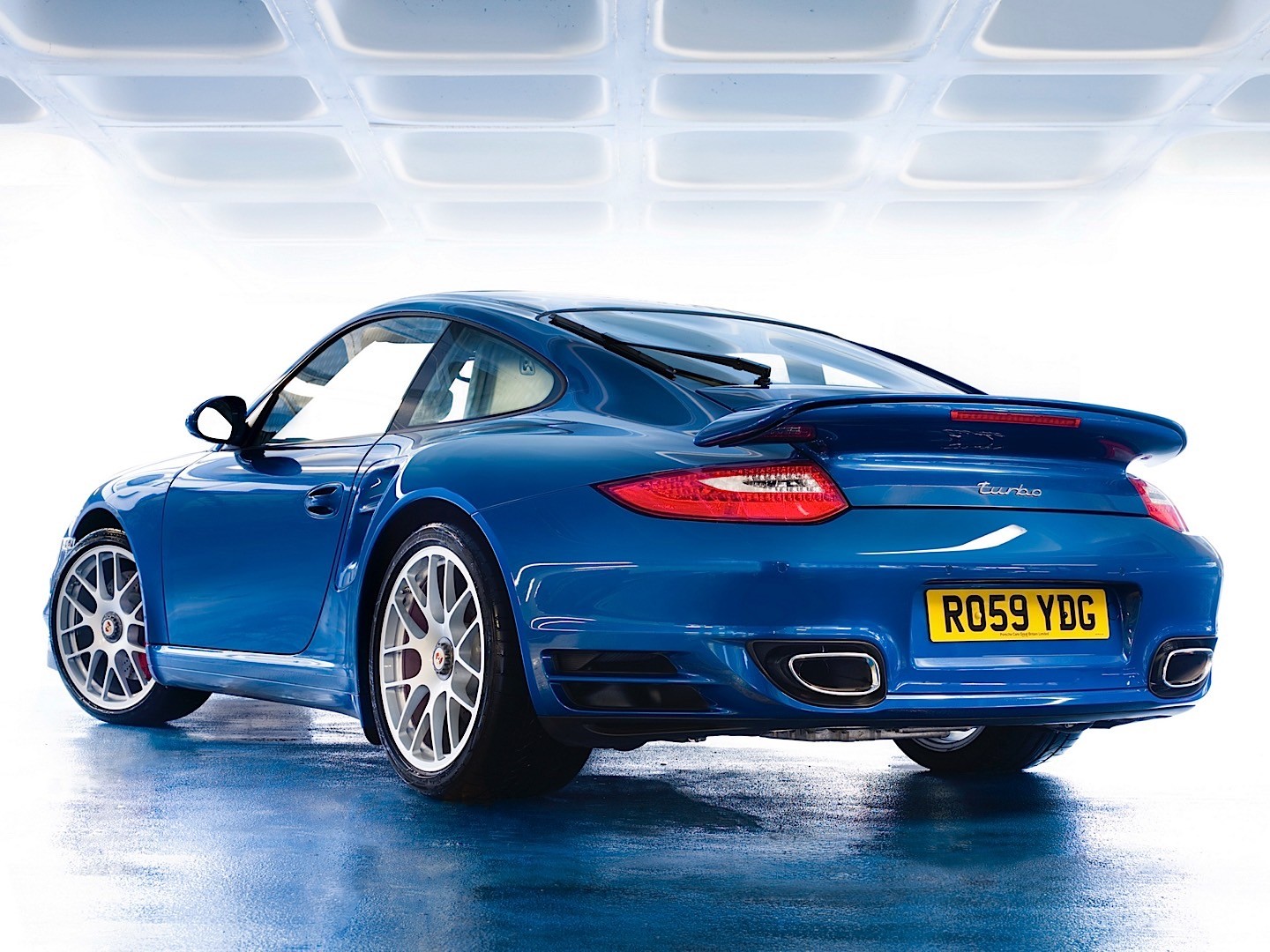 Porsche 911 Turbo photo 15