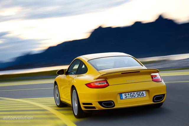 Porsche 911 Turbo photo 4