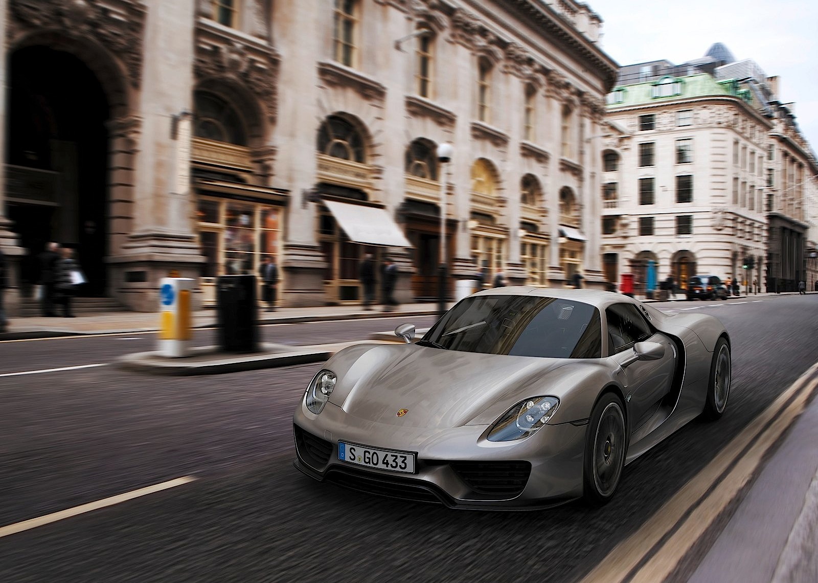 Porsche 918 photo 27