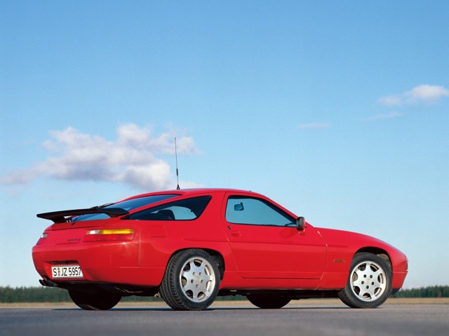 Porsche 928 Gt photo 2