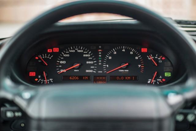 Porsche 928 Gts photo 14