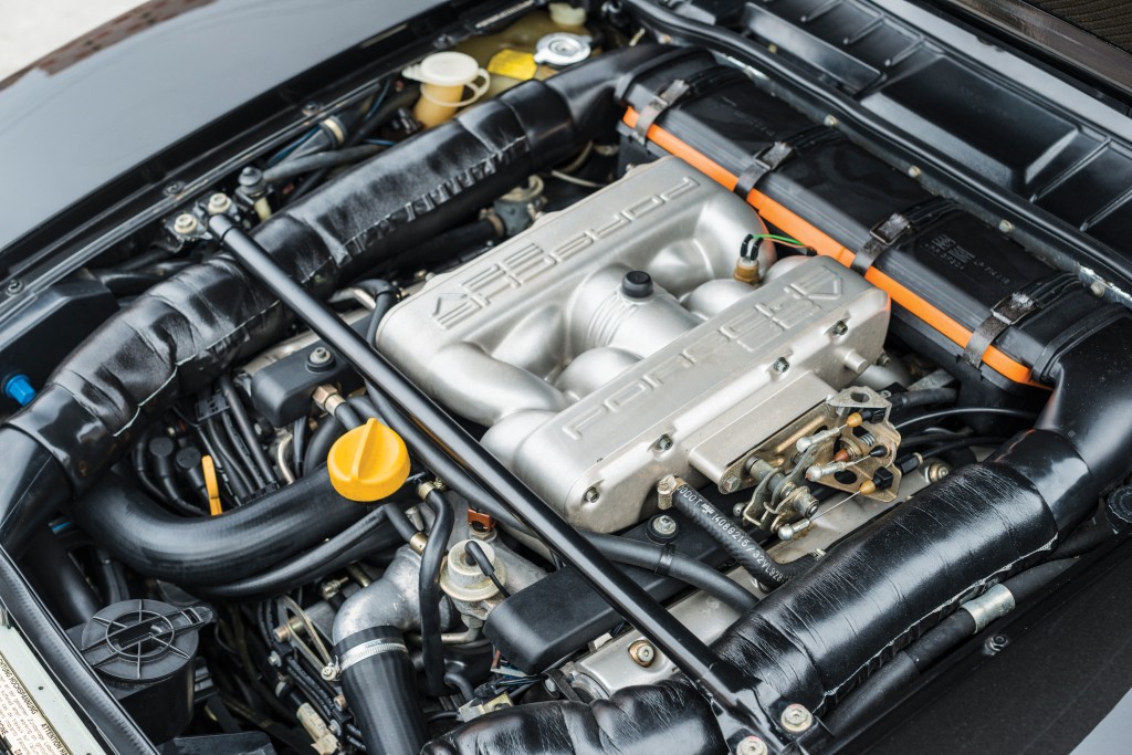 Porsche 928 Gts photo 16