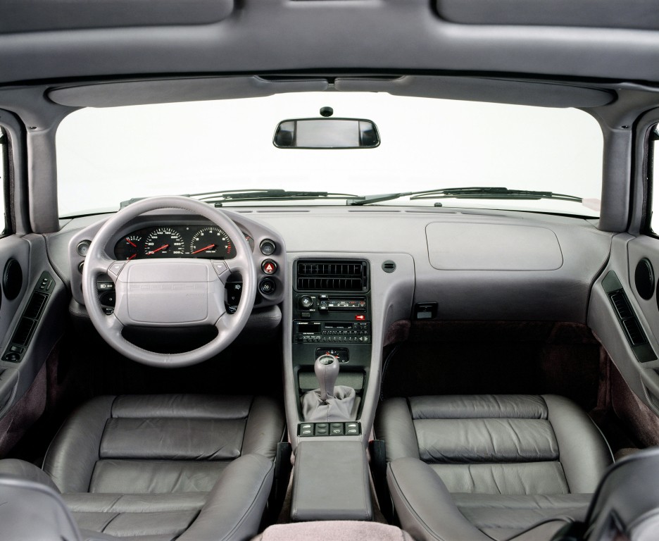Porsche 928 Gts photo 17