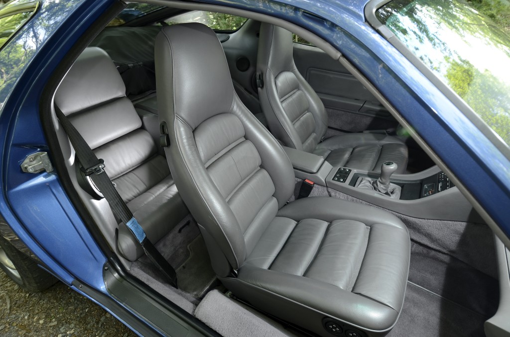 Porsche 928 Gts photo 2