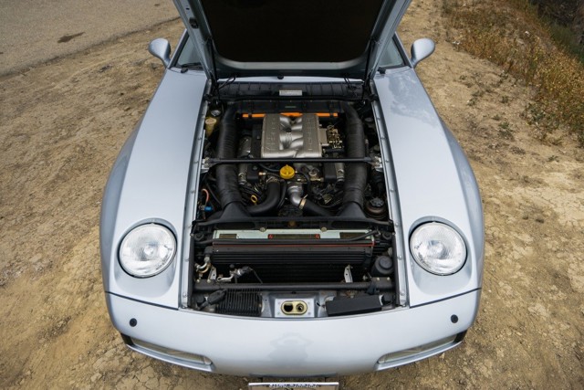 Porsche 928 Gts photo 7