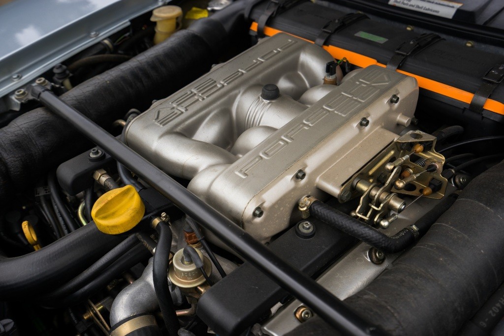 Porsche 928 Gts photo 8