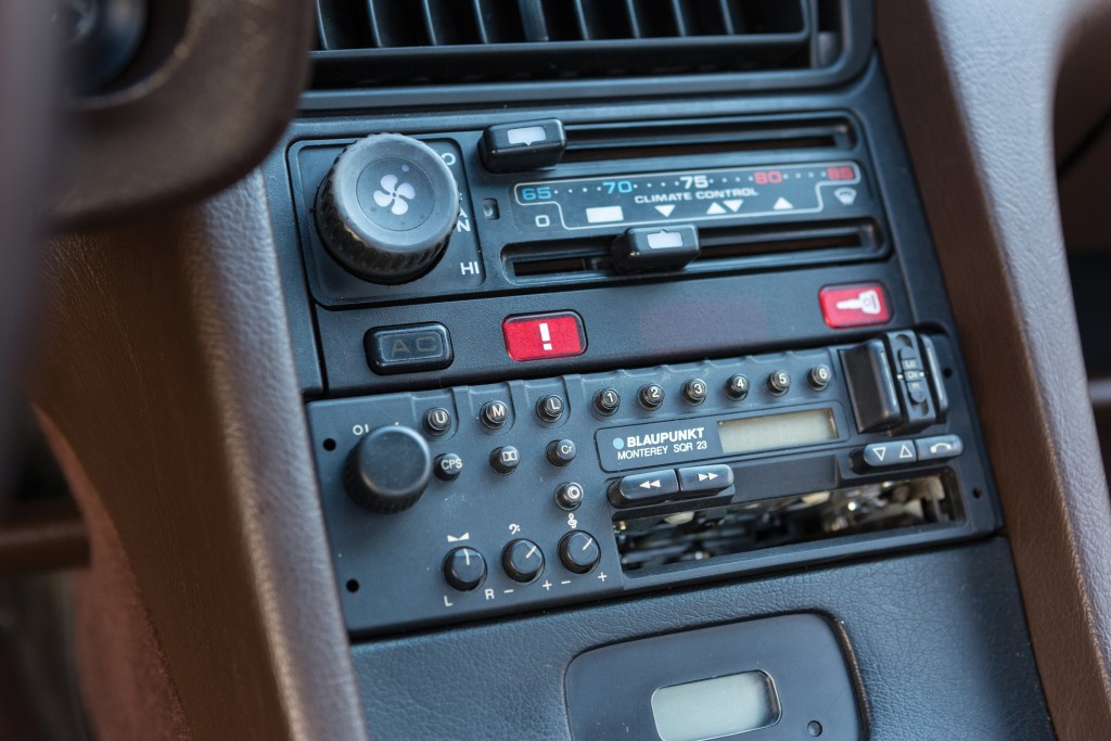 Porsche 928 S photo 47