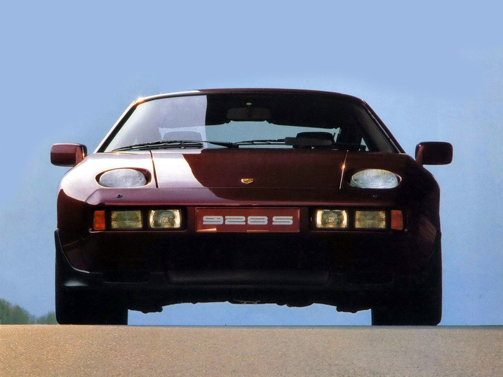 Porsche 928 S photo 2