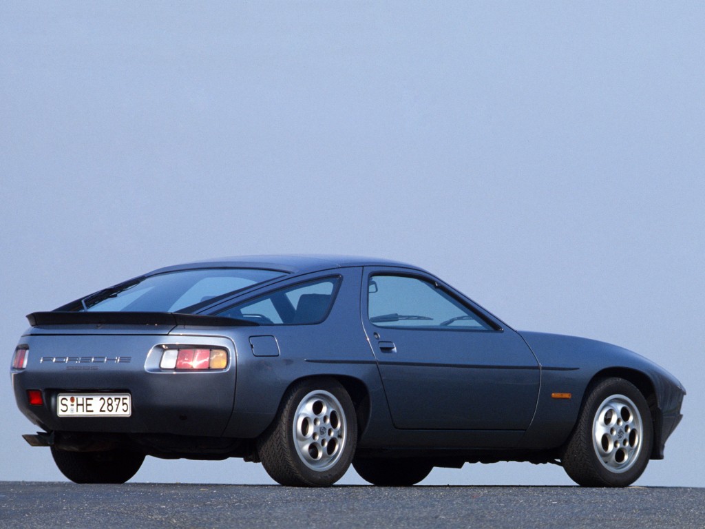 Porsche 928 S photo 9