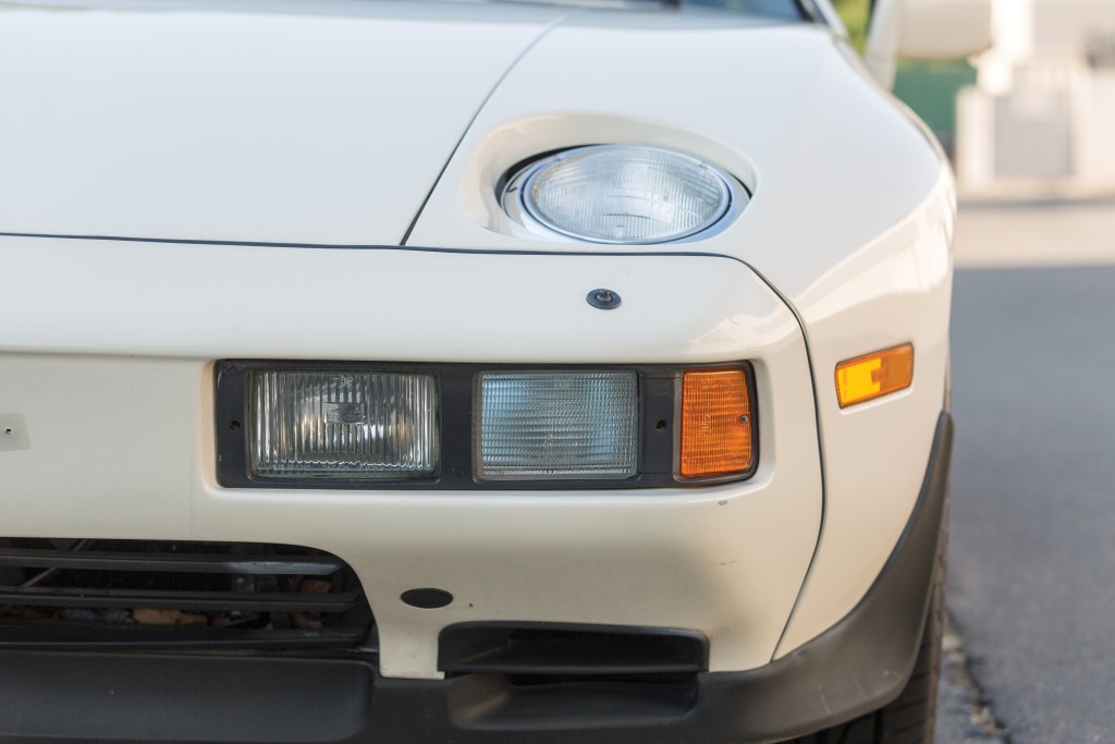 Porsche 928 S photo 19
