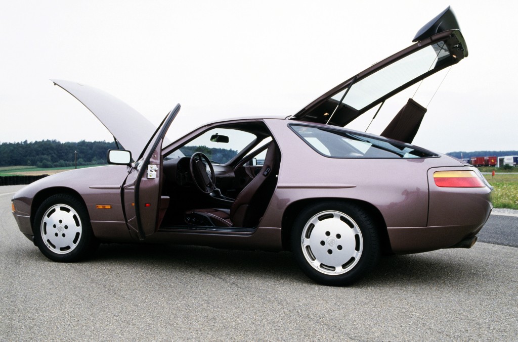 Porsche 928 S photo 20