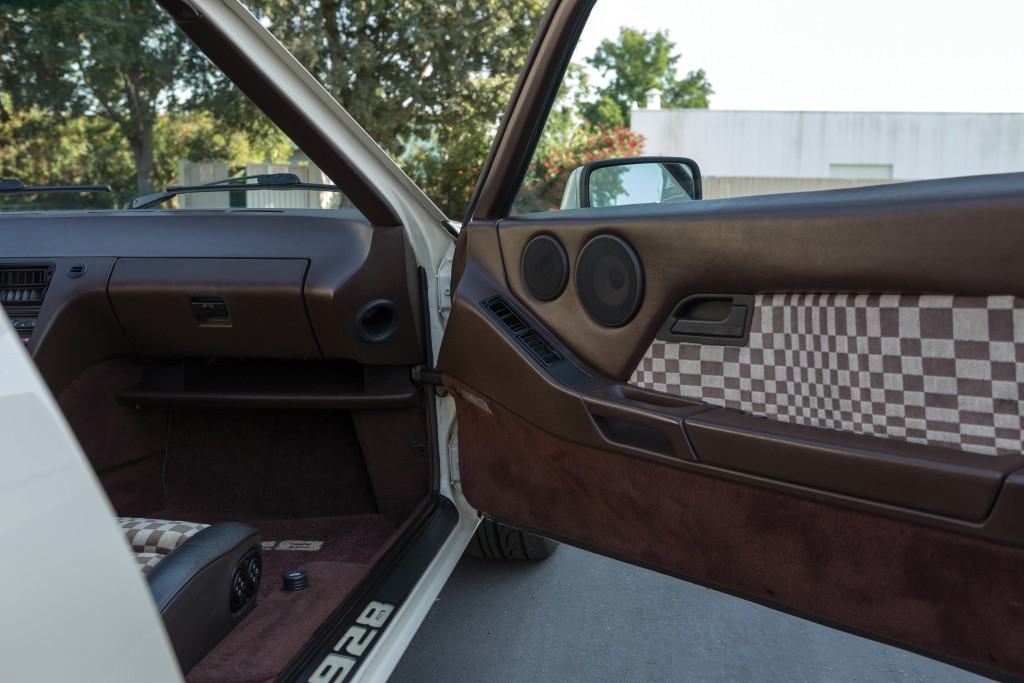 Porsche 928 S photo 40