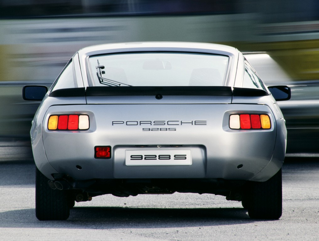 Porsche 928 S photo 30