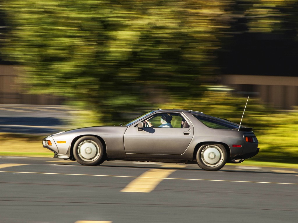 Porsche 928 S photo 33