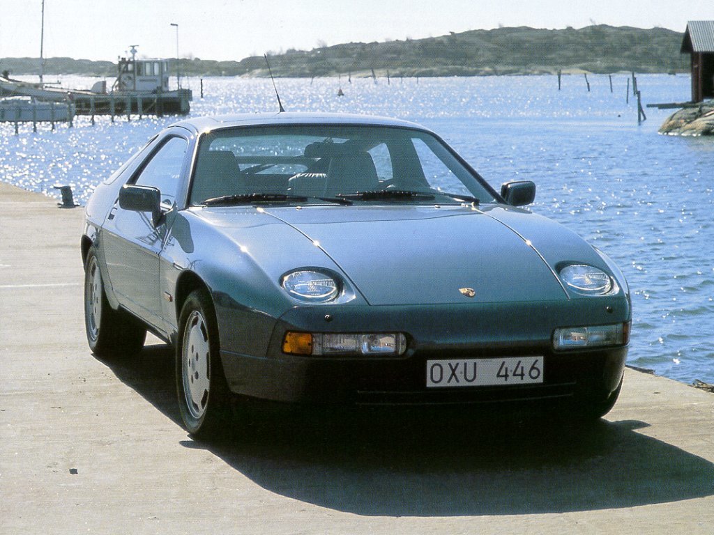 Porsche 928 S photo 3