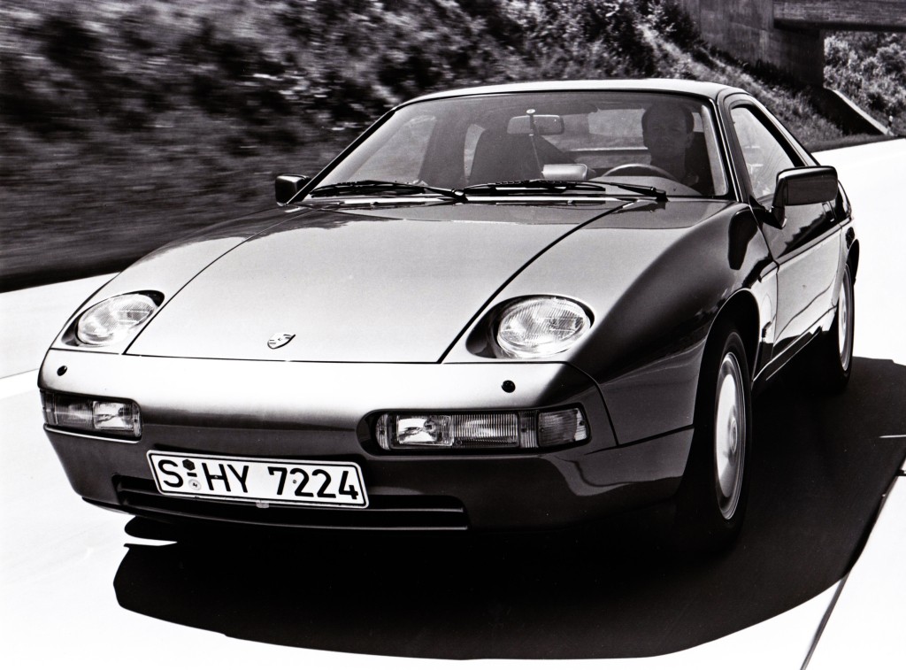 Porsche 928 S photo 9
