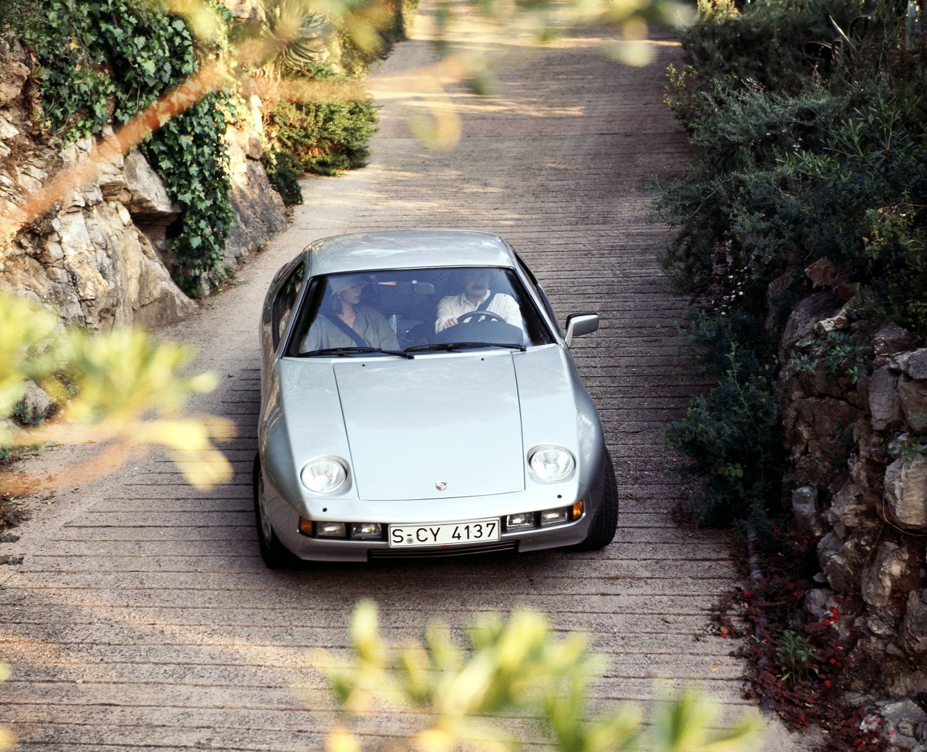 Porsche 928 photo 6