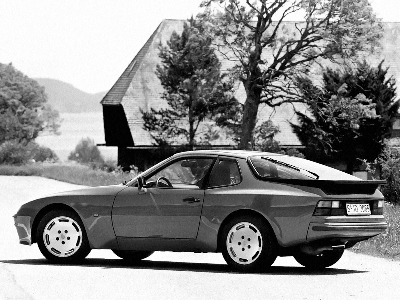 Porsche 944 S photo 5