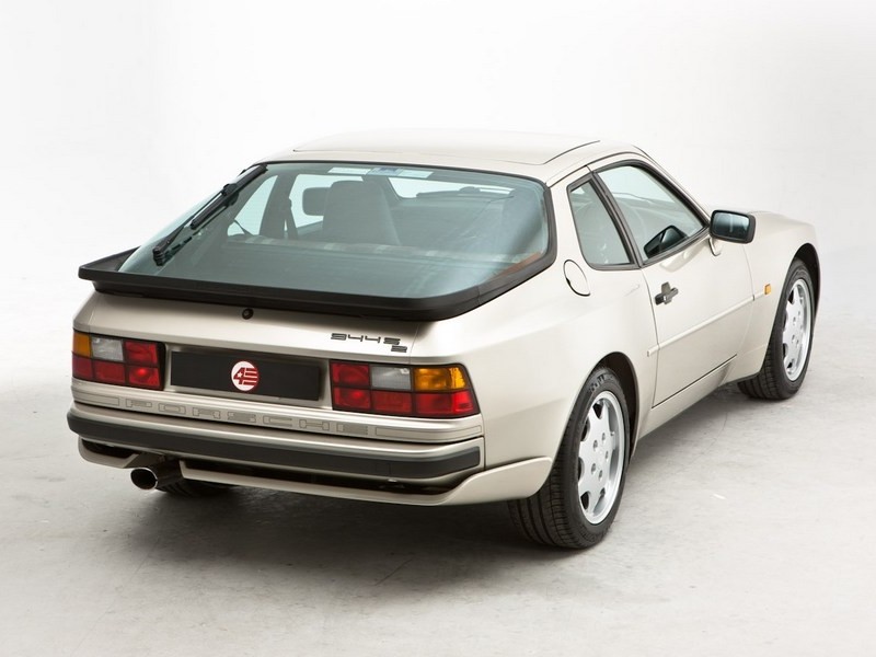 Porsche 944 S photo 5