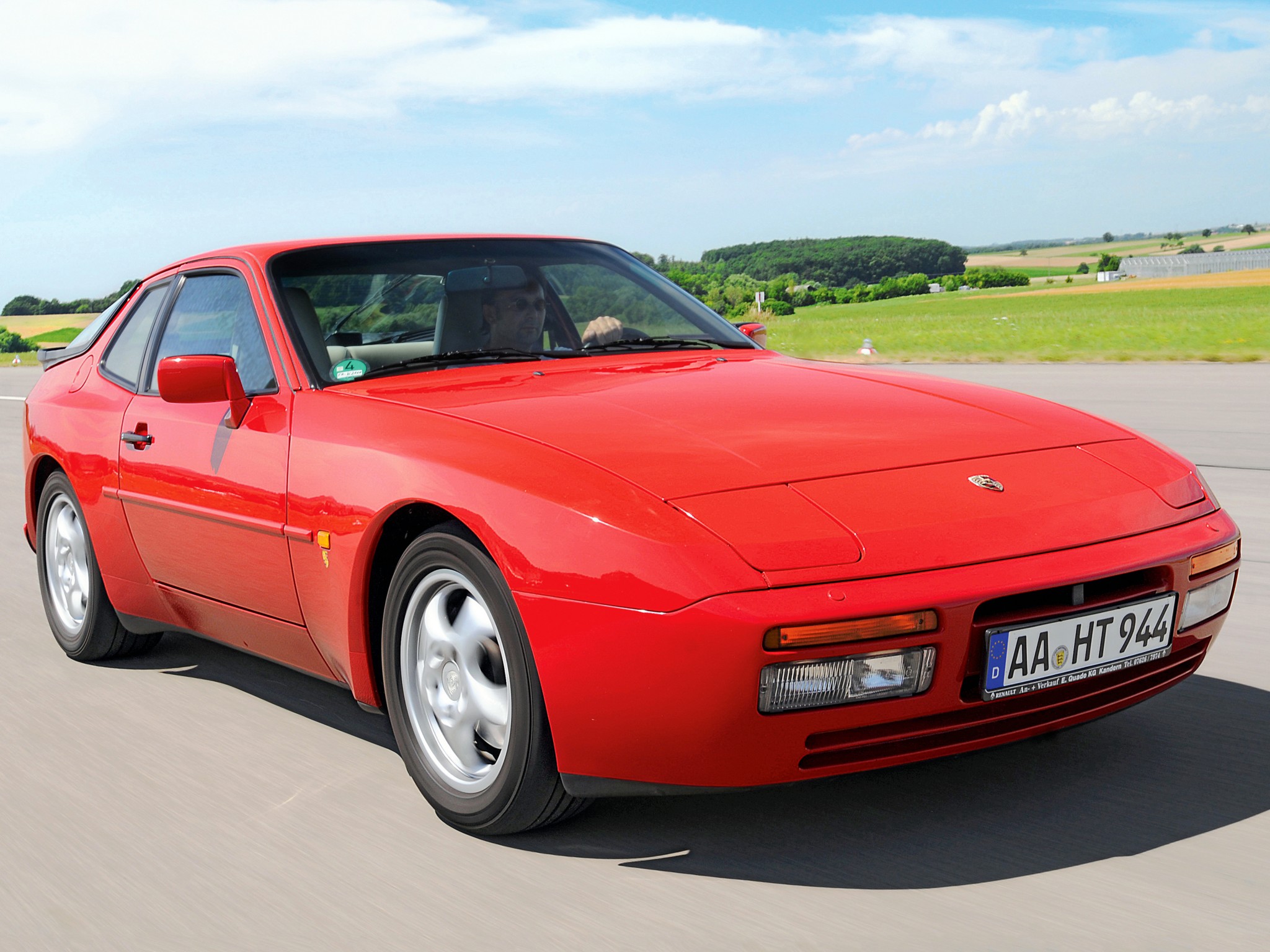 Porsche 944 S photo 10