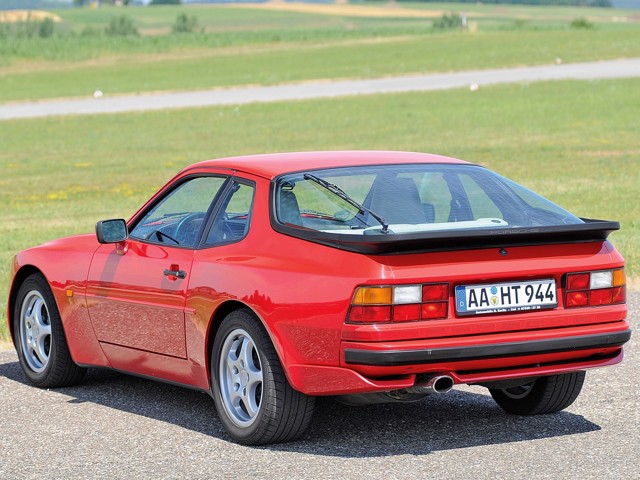 Porsche 944 S photo 11