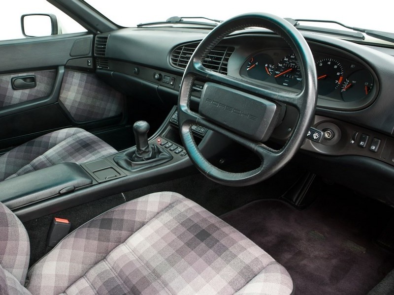 Porsche 944 S photo 15