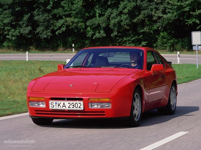 PORSCHE 944 S