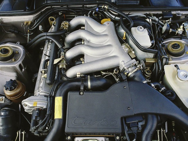 Porsche 944 Turbo photo 41