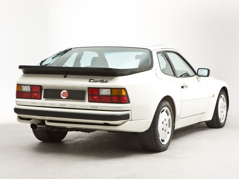 Porsche 944 Turbo photo 7