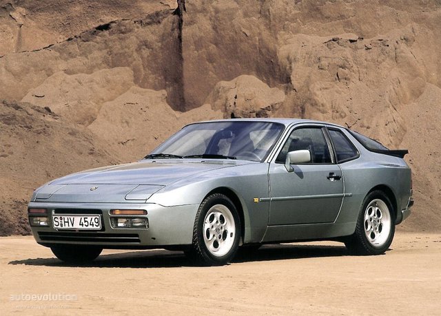 PORSCHE 944 Turbo