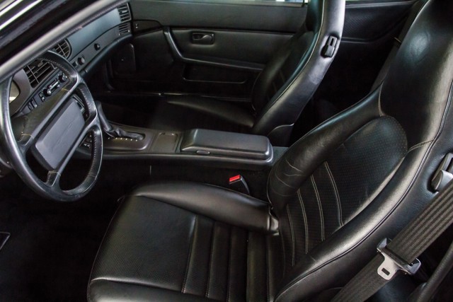 Porsche 944 photo 26