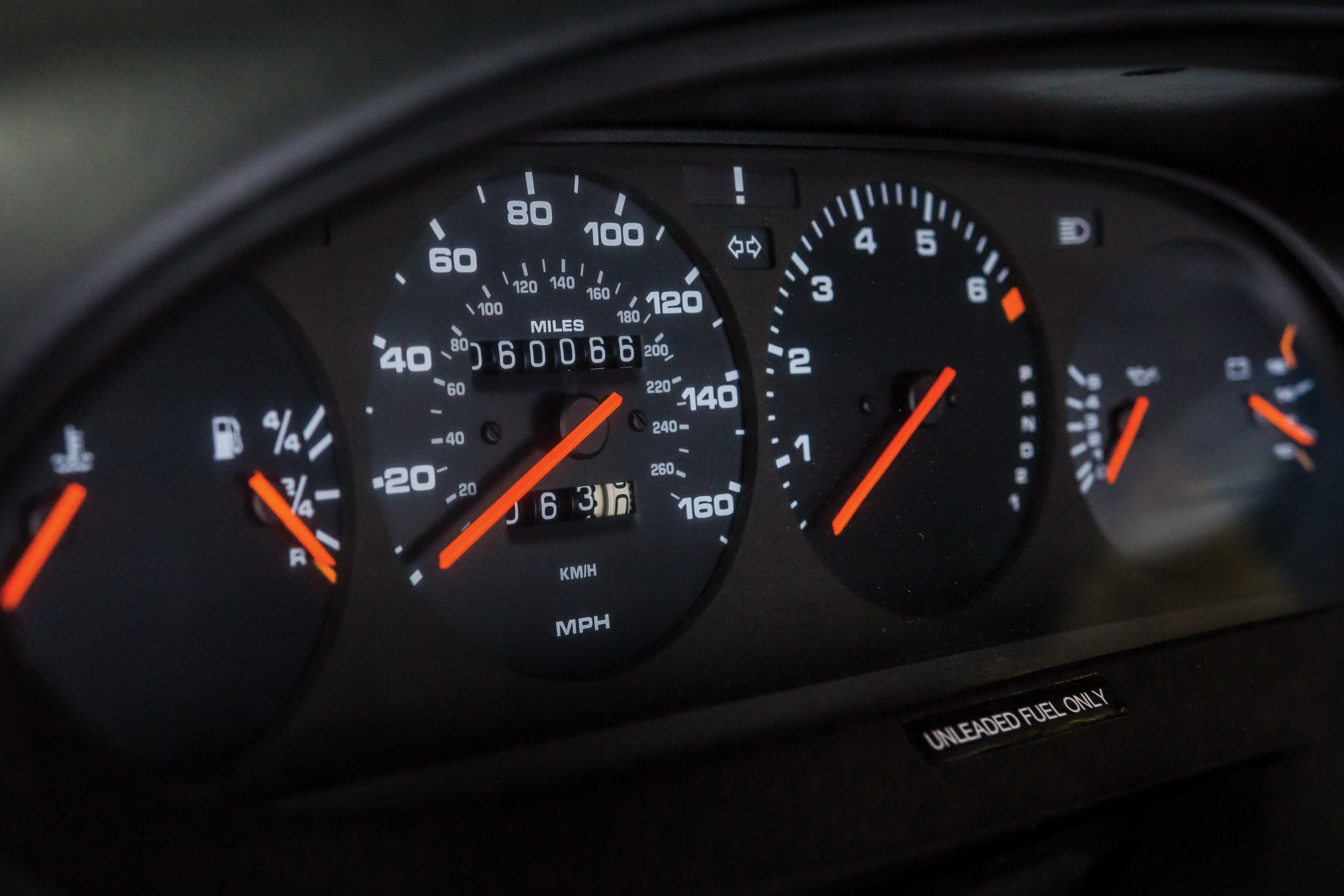 Porsche 944 photo 24