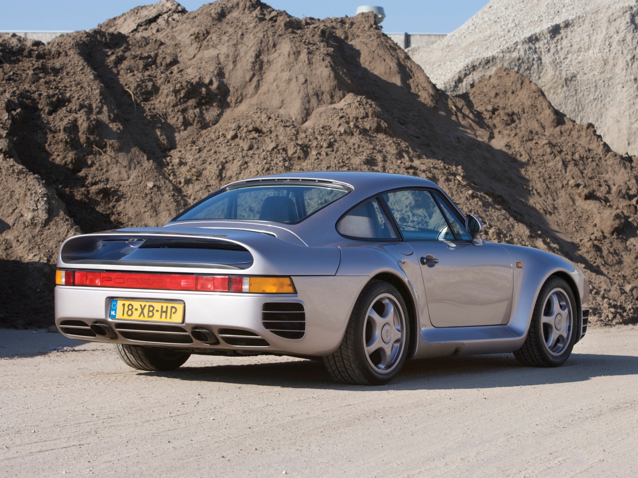 Porsche 959 photo 7
