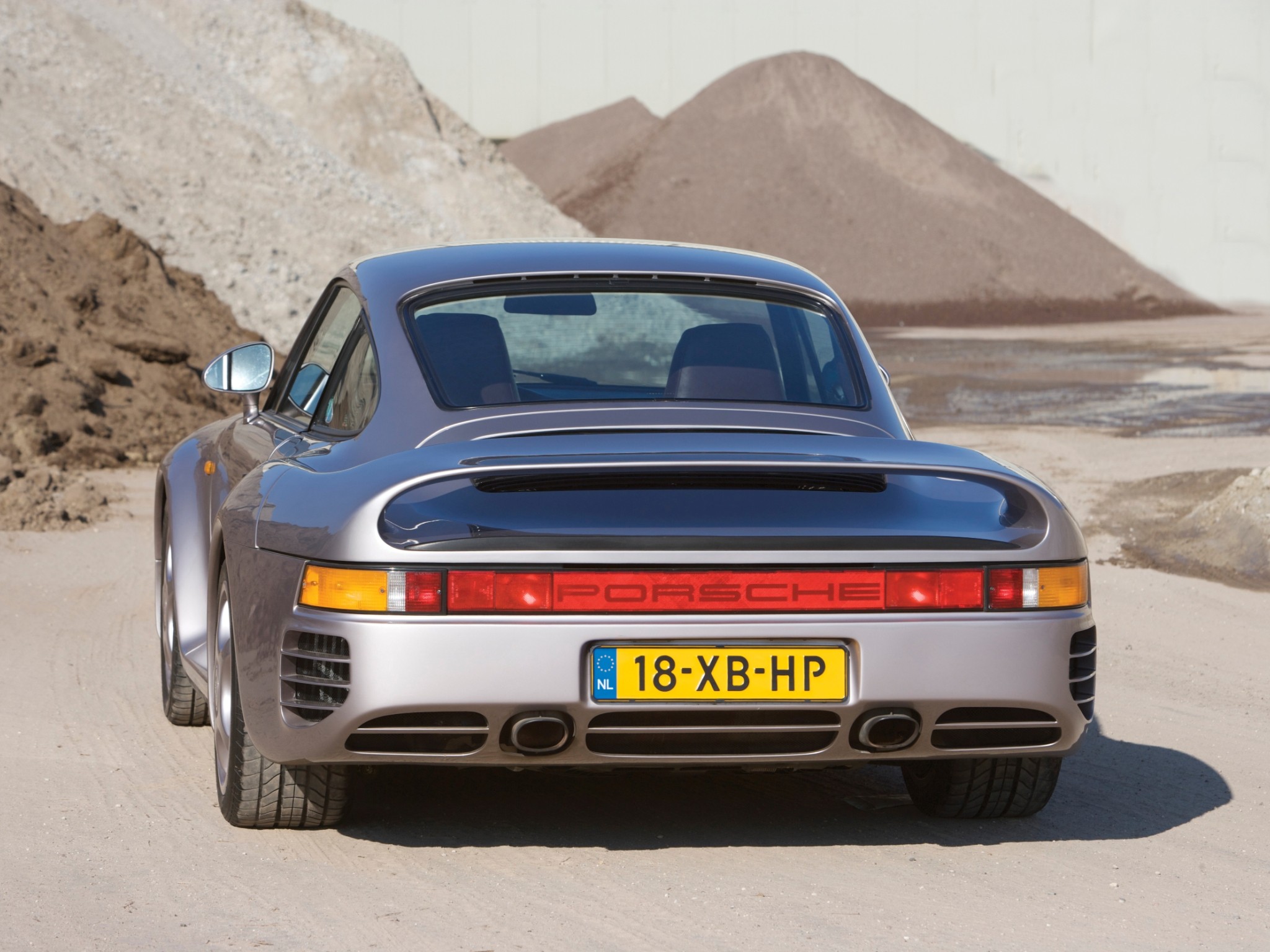 Porsche 959 photo 9
