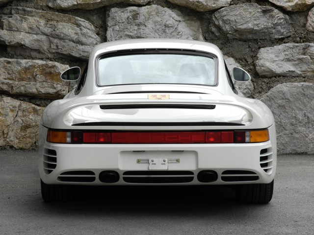 Porsche 959 photo 11