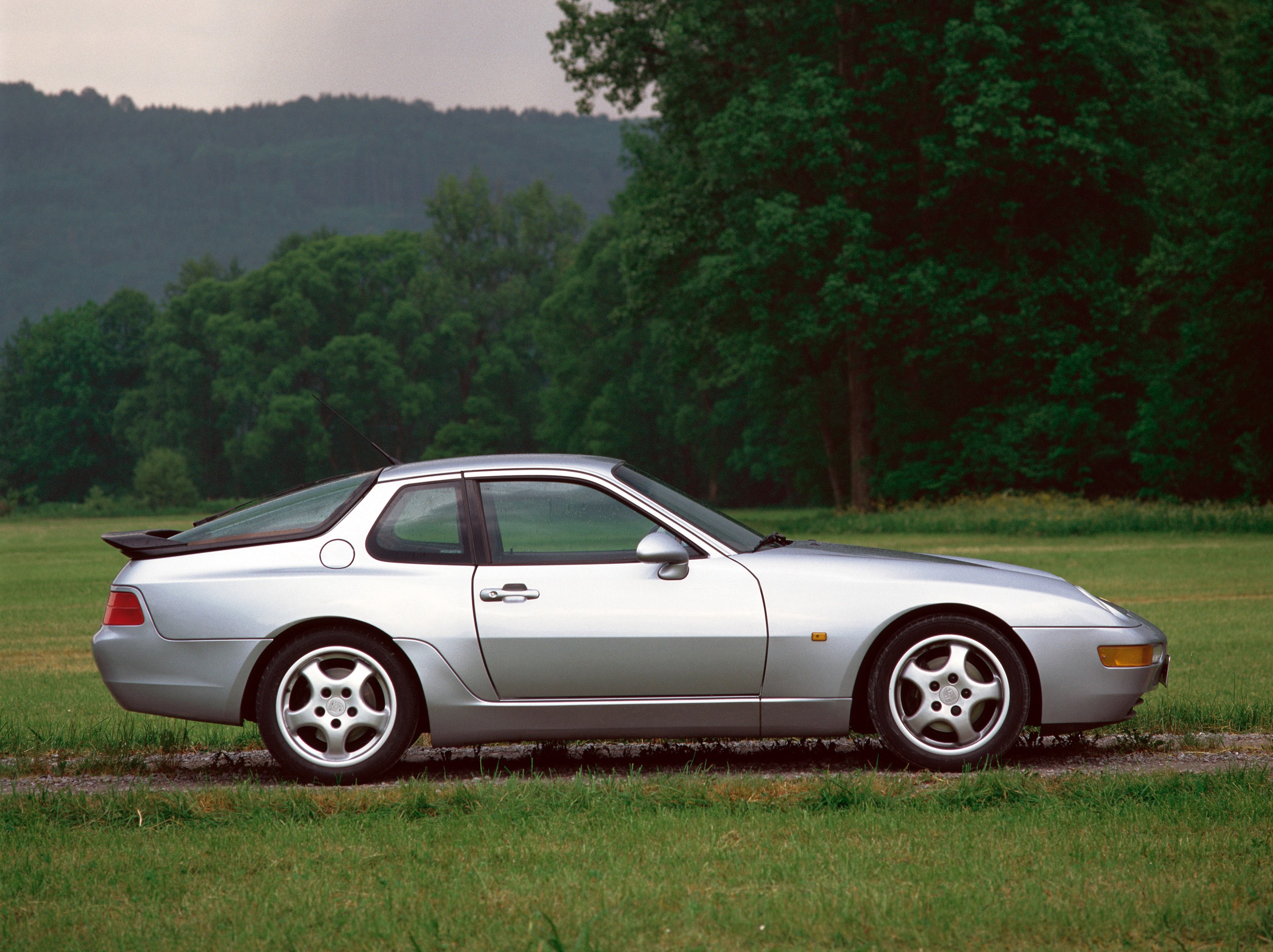 Porsche 968 photo 16