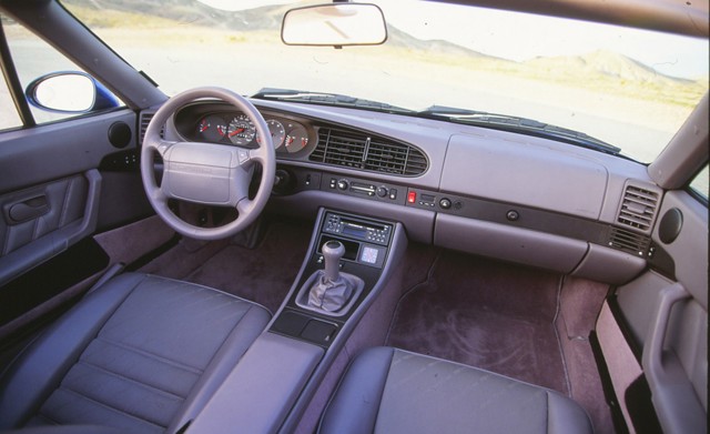 Porsche 968 photo 18