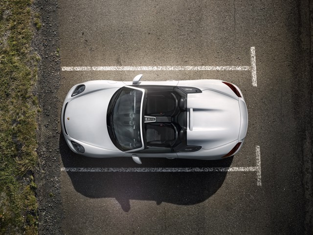 Porsche Boxster Spyder photo 11