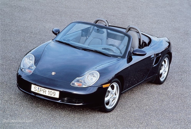 Porsche Boxster photo 2