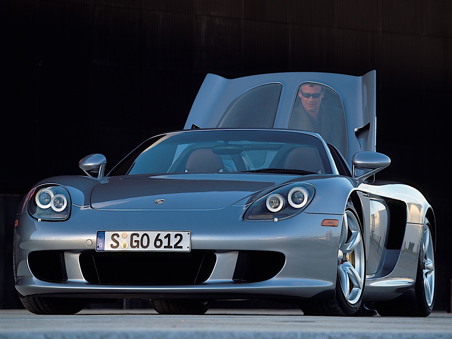 Porsche Carrera Gt photo 2