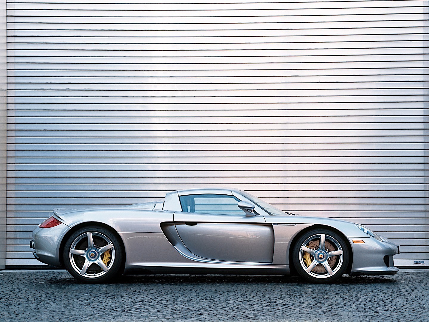 Porsche Carrera Gt photo 25
