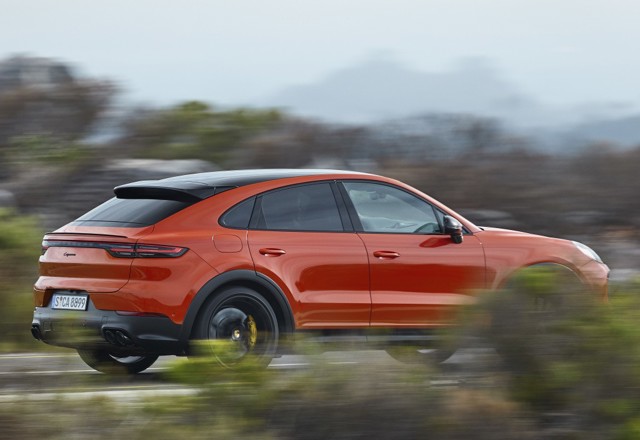 Porsche Cayenne Coupe photo 20