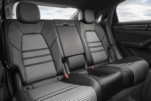 Porsche Cayenne Coupe photo 51