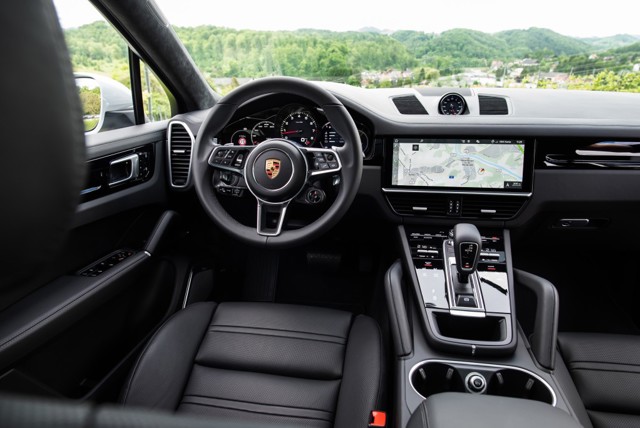Porsche Cayenne Coupe photo 56