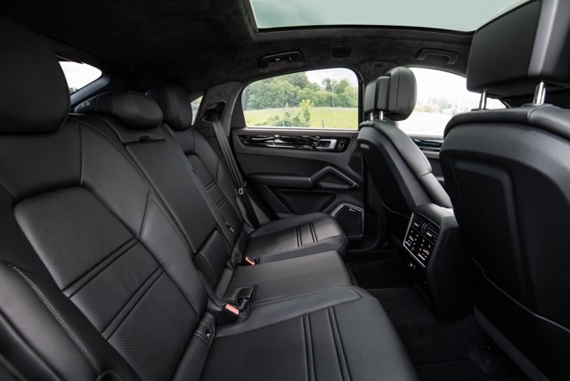 Porsche Cayenne Coupe photo 58