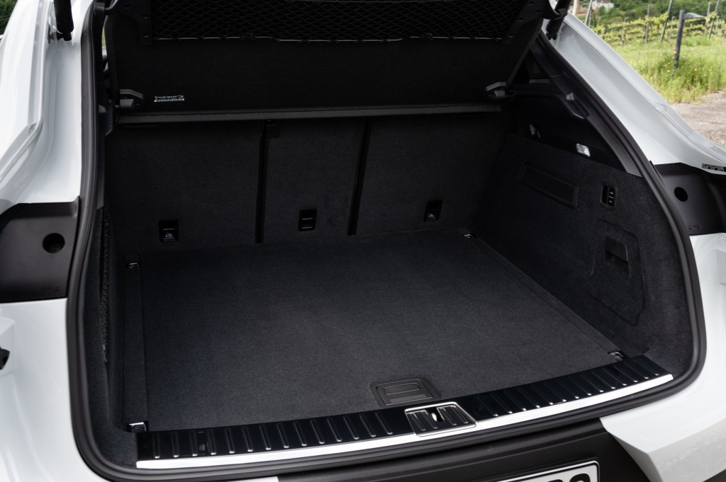 Porsche Cayenne Coupe photo 60