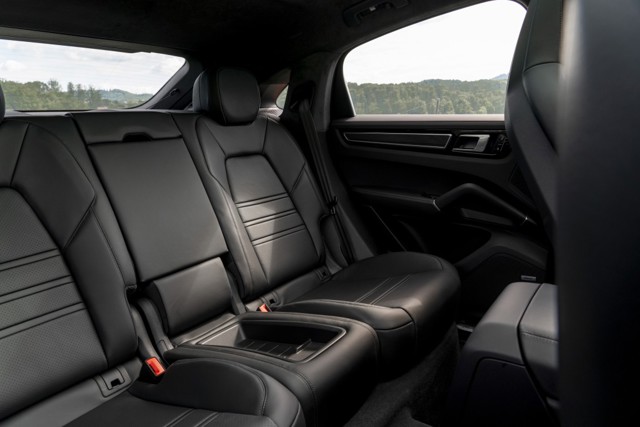 Porsche Cayenne Coupe photo 62